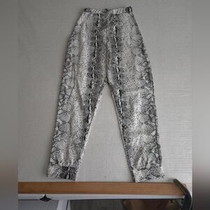 Pretty Little Things Faux Leather Leggings snake print NWT Size 4